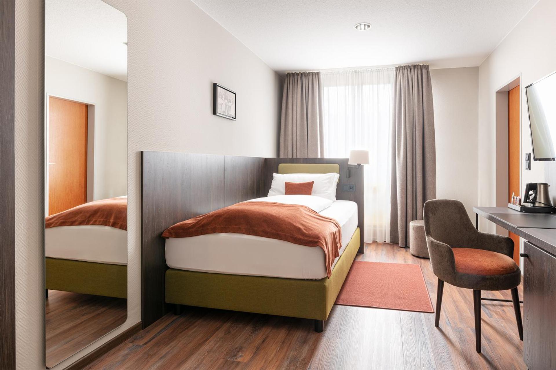 Hotel Essener Hof; Sure Collection By Western