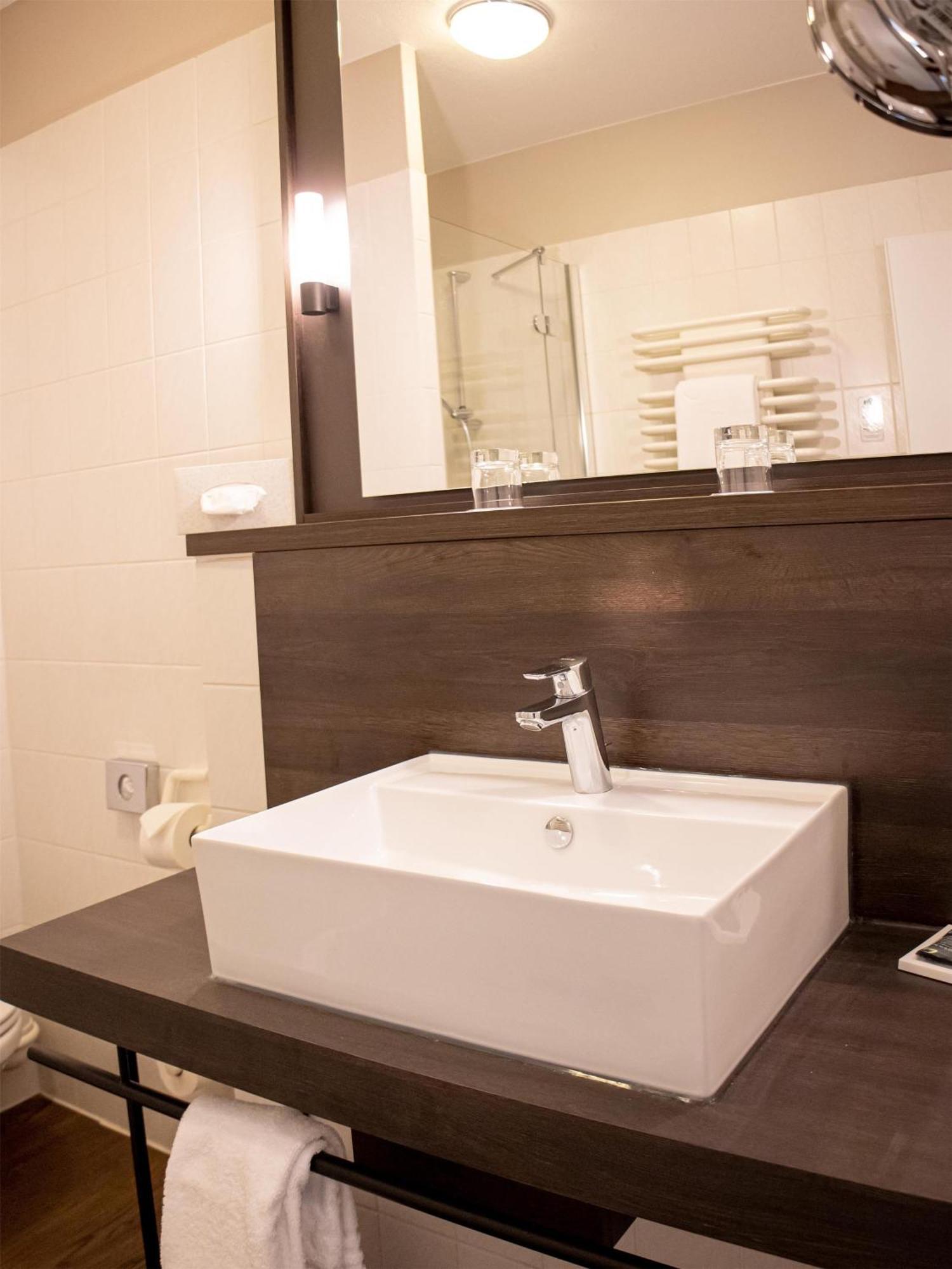 Essener Hof; Sure Collection By Western Hotel 4*